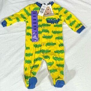 Pekkle Footed Pjs NWT 3 Months